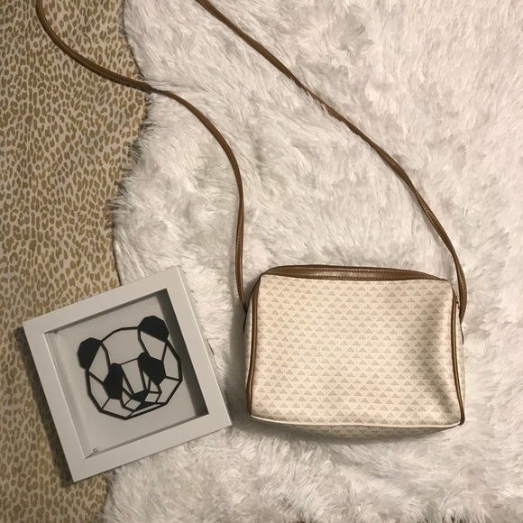 Liz Claiborne crossbody purse - Picture 3 of 4